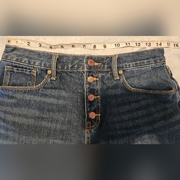 💜Old Navy  Buttonfly Girls Jean Shorts Size 14 plus🩷 - Picture 4 of 7